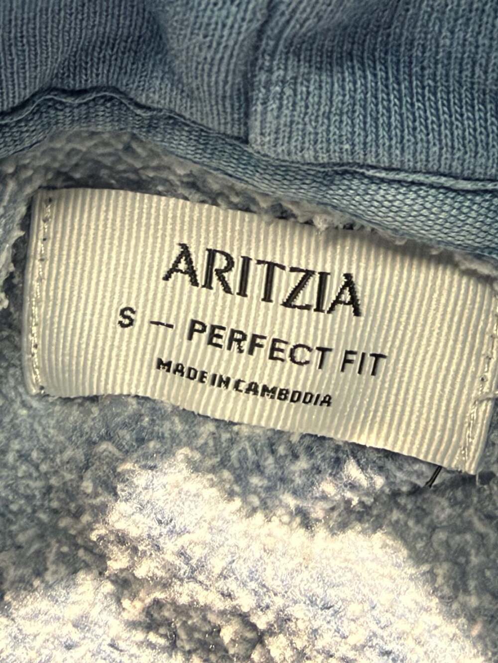 Aritzia Perfect Fit Hoodie Size S Blue Garment Dyed Pullover Sweatshirt